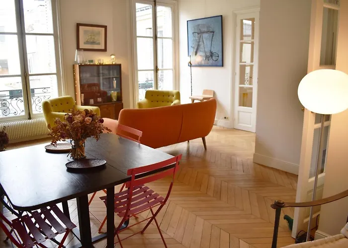 Parc Monceau Апартаменты Париж